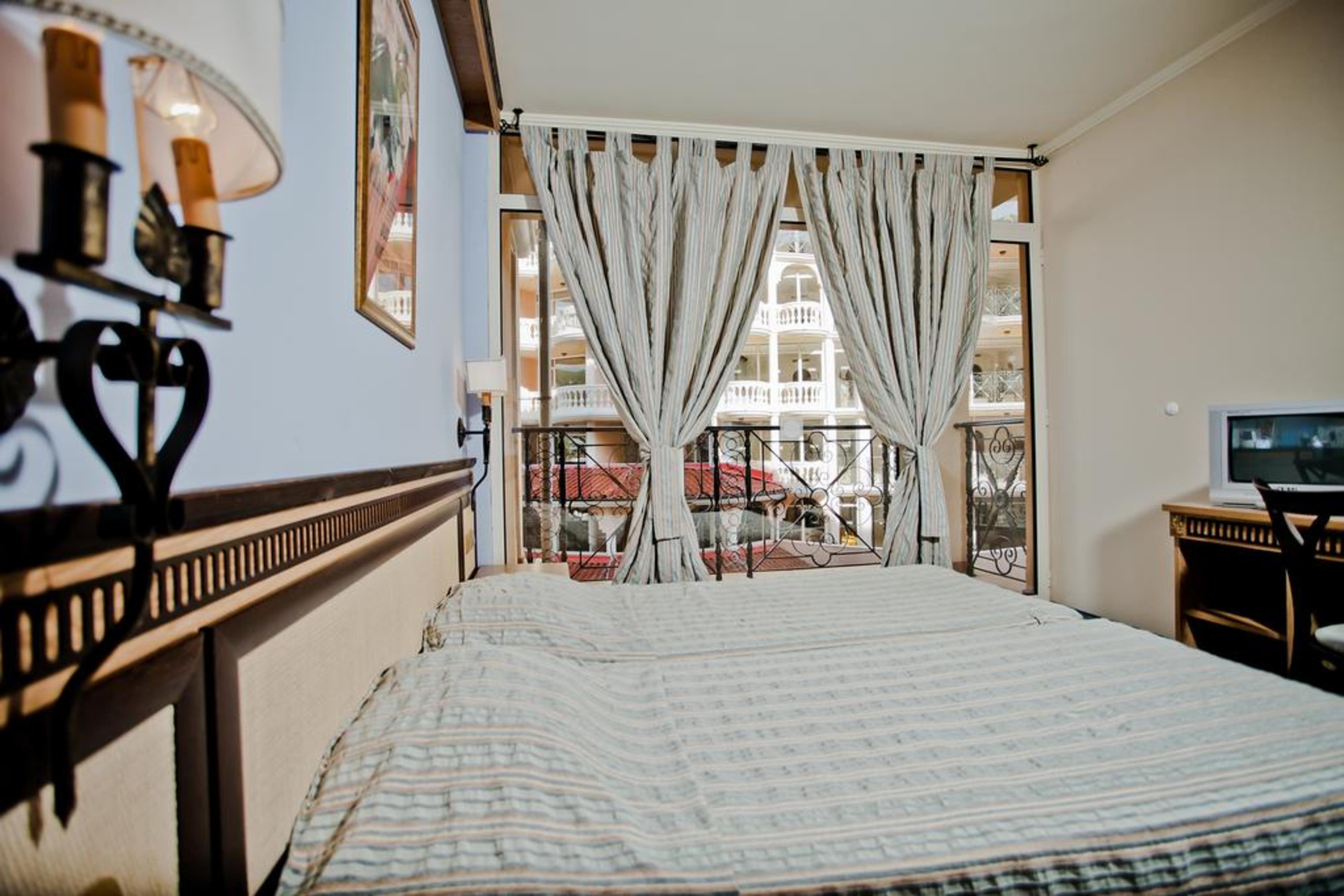 Atrium Beach Hotel Elenite Kültér fotó