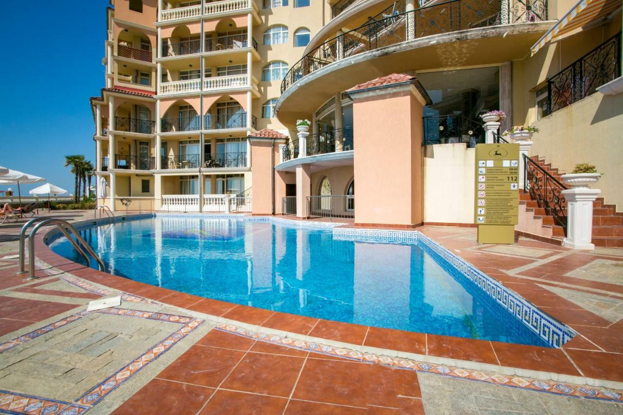 Atrium Beach Hotel Elenite Kültér fotó