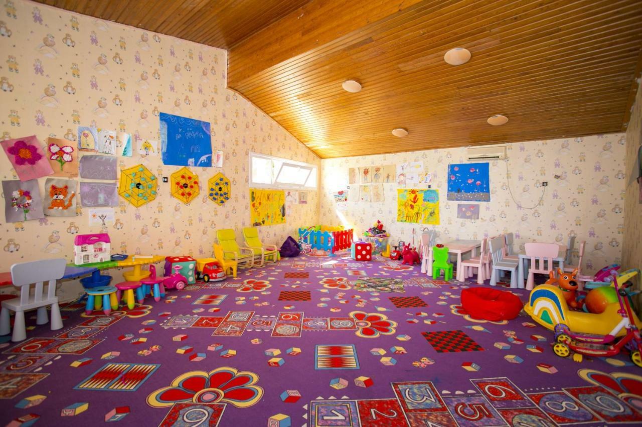 Atrium Beach Hotel Elenite Kültér fotó