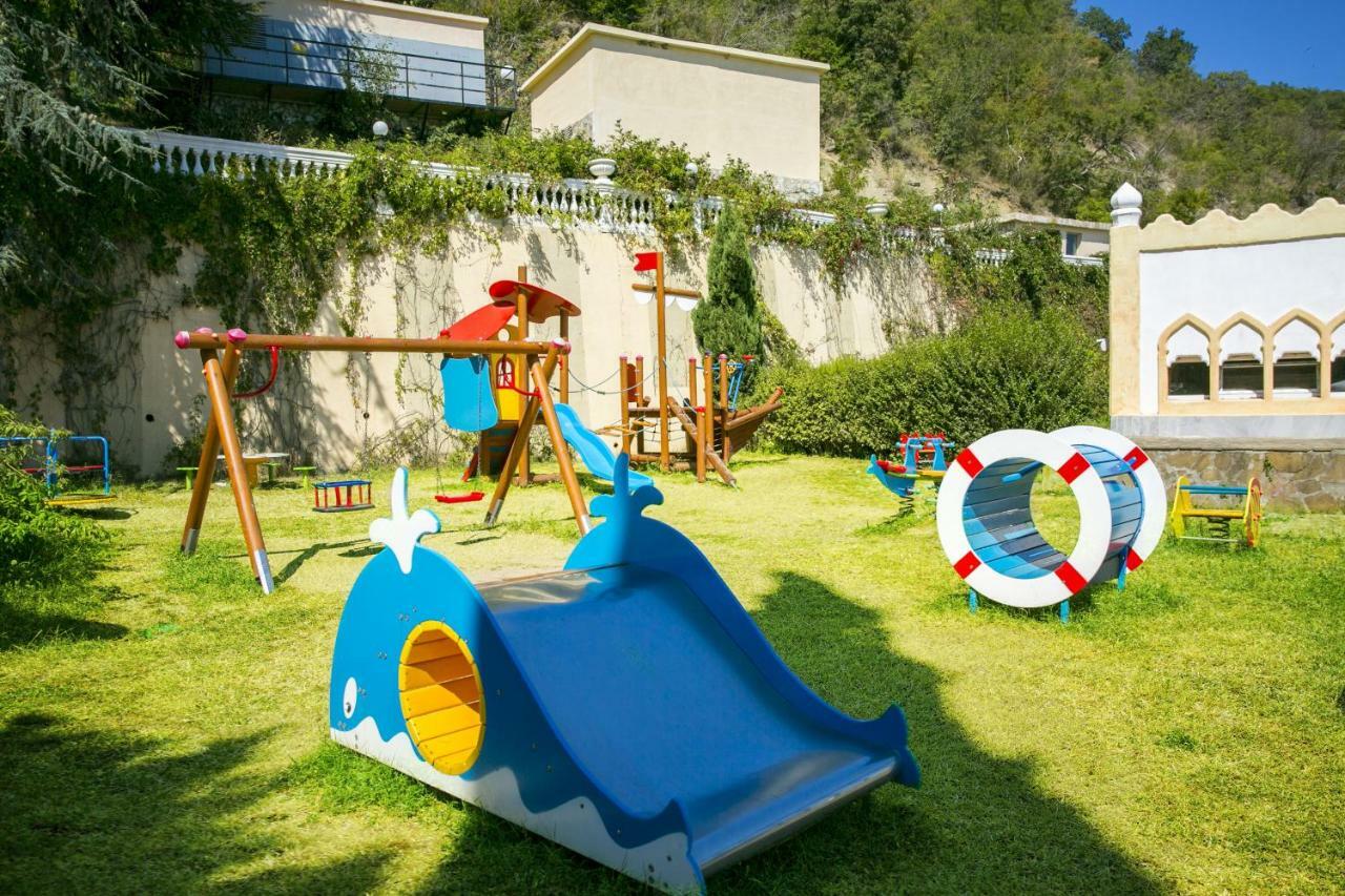 Atrium Beach Hotel Elenite Kültér fotó